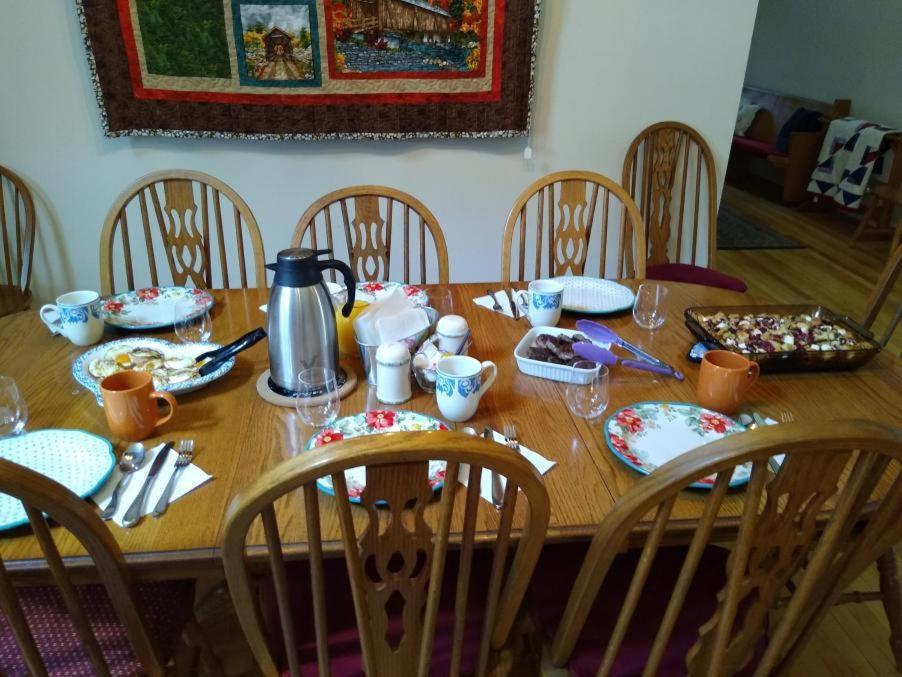 Pearl Island B & B Brodhead Екстериор снимка