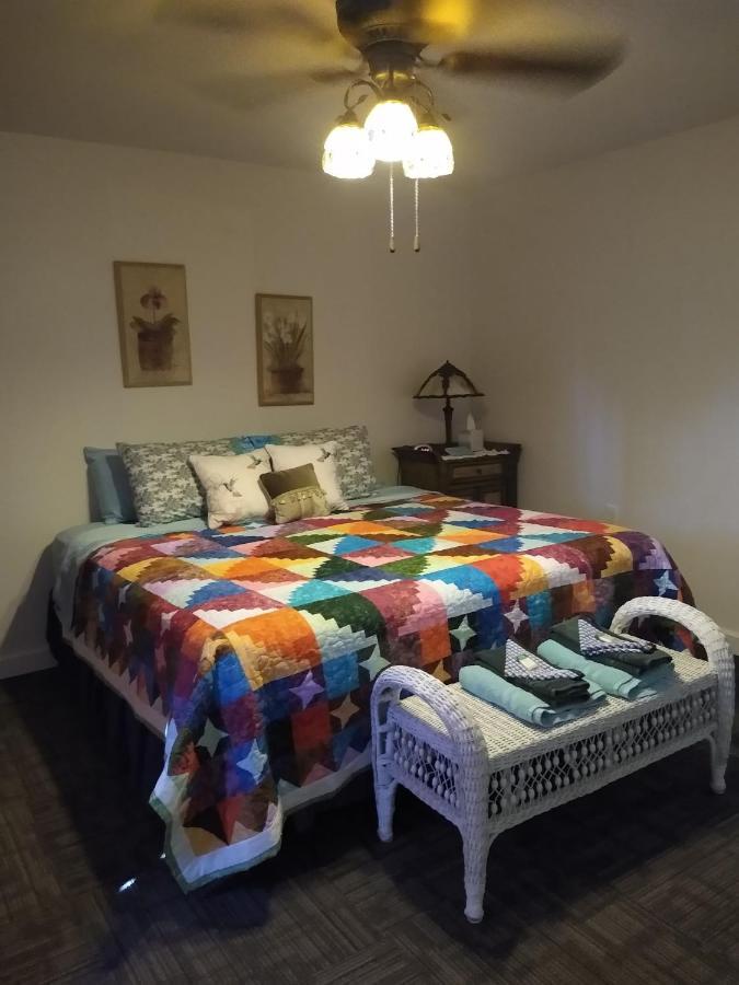 Pearl Island B & B Brodhead Екстериор снимка