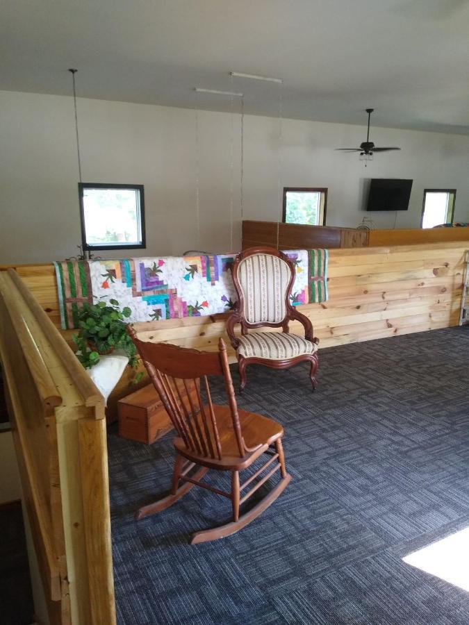 Pearl Island B & B Brodhead Екстериор снимка