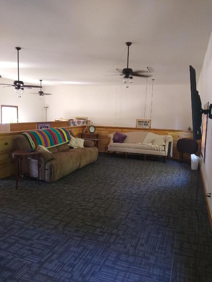 Pearl Island B & B Brodhead Екстериор снимка